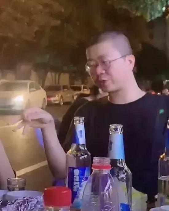 娱乐吃瓜酱飘流瓶,揭秘娱乐圈幕后故事